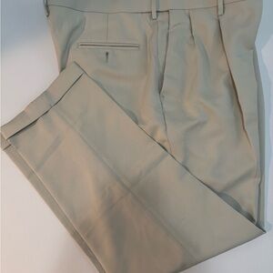 Saddlebred Men's Performance Pleated Dress Pants in Cream Size 40 x 30